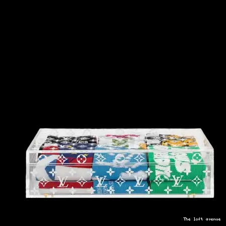 CUSTOM BOX WITH SOCKS LV 0705